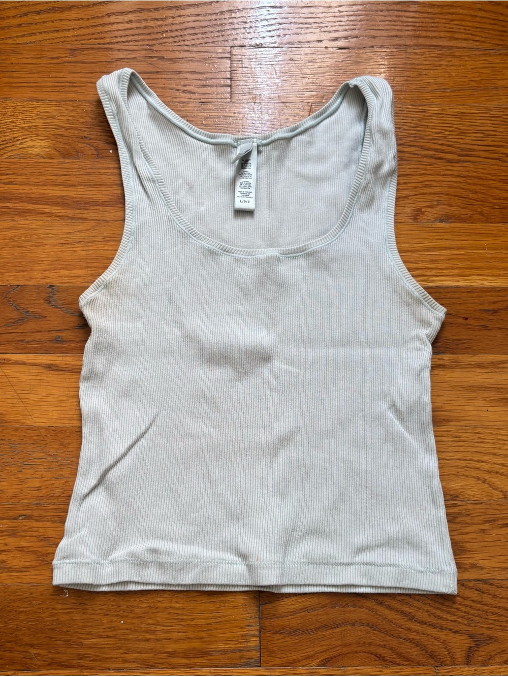 Skims Tank Top . Sleeveless Scoop Neck